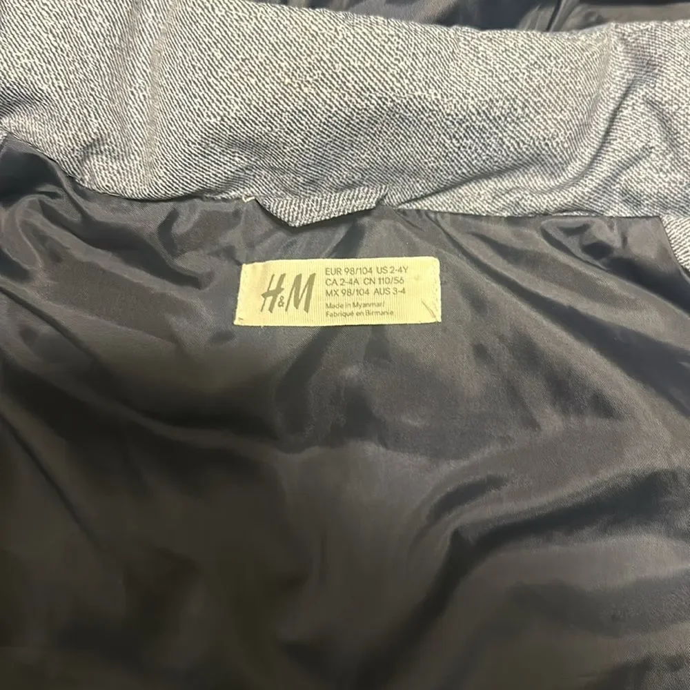 H&M vest size 2-4 years old